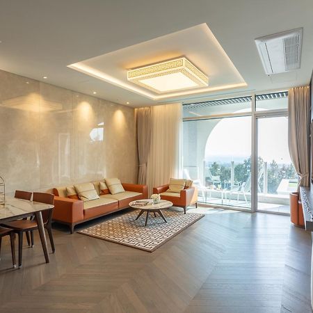 The Siena Resort Seogwipo Bagian luar foto